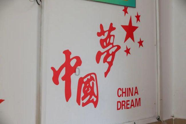 拥堵的停车场